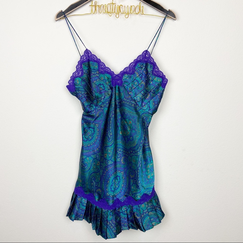 Victoria's Secret vintage gold label paisley slip